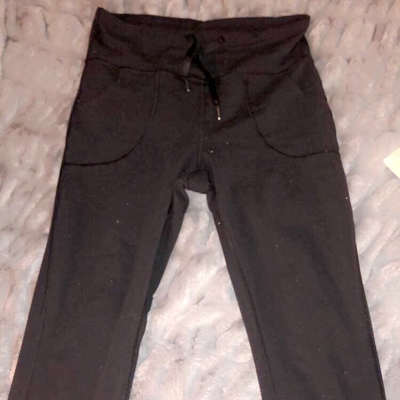 Lululemon straight leg yoga pants - Picture 2 of 2